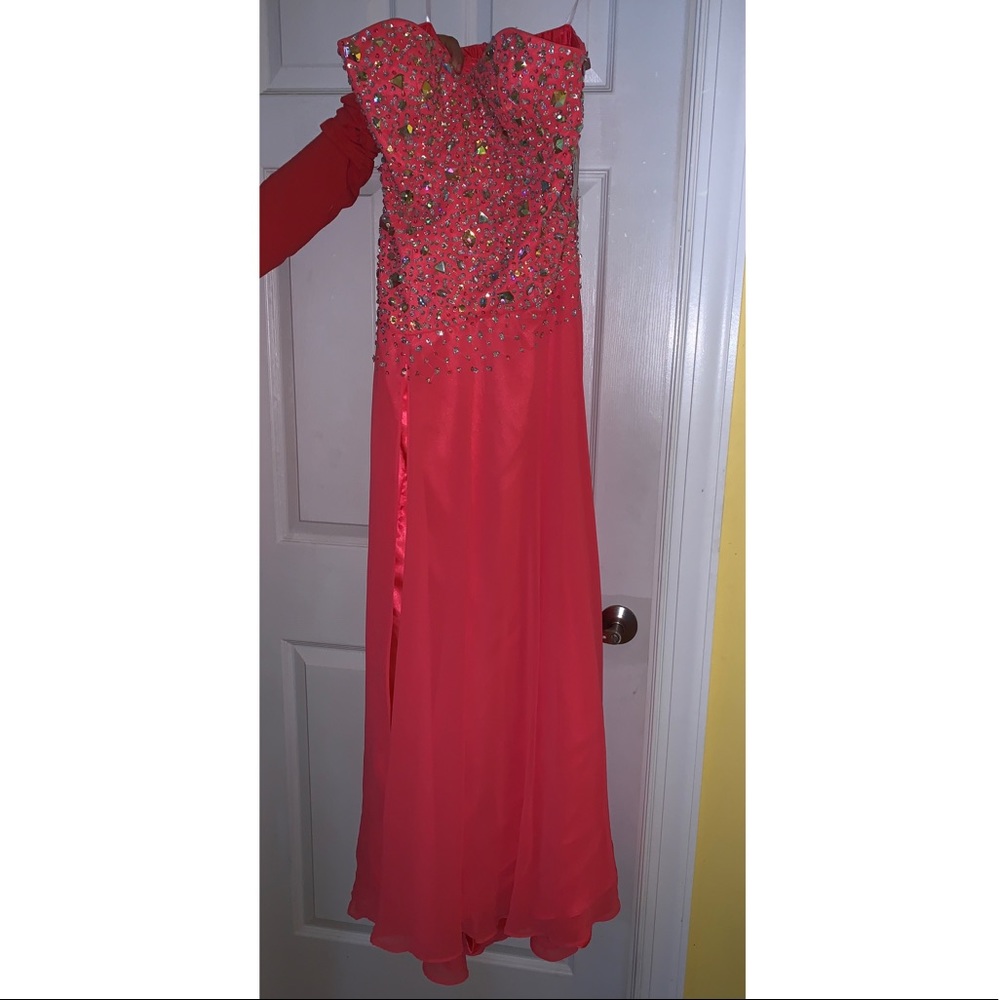 ✨PROM DRESS✨ - Picture 2 of 3
